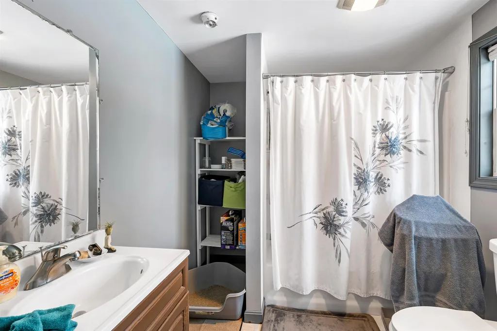 20 Meaderboro Road New Durham NH 03855