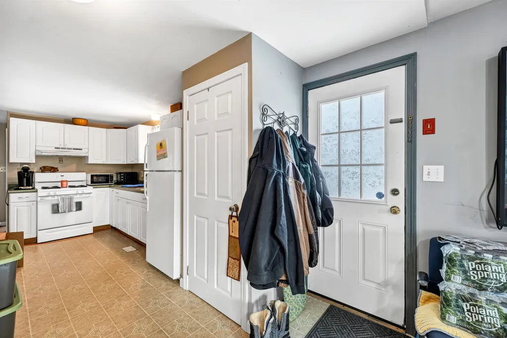 20 Meaderboro Road New Durham NH 03855