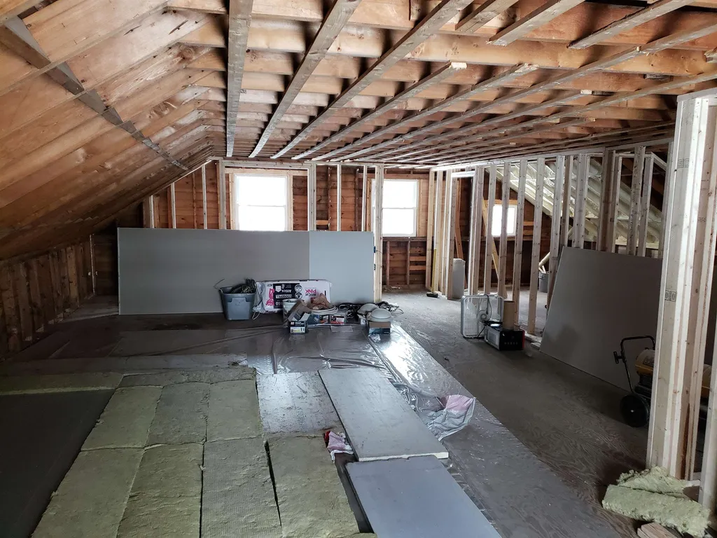 21 Granite Hill Road Wilmot NH 03287