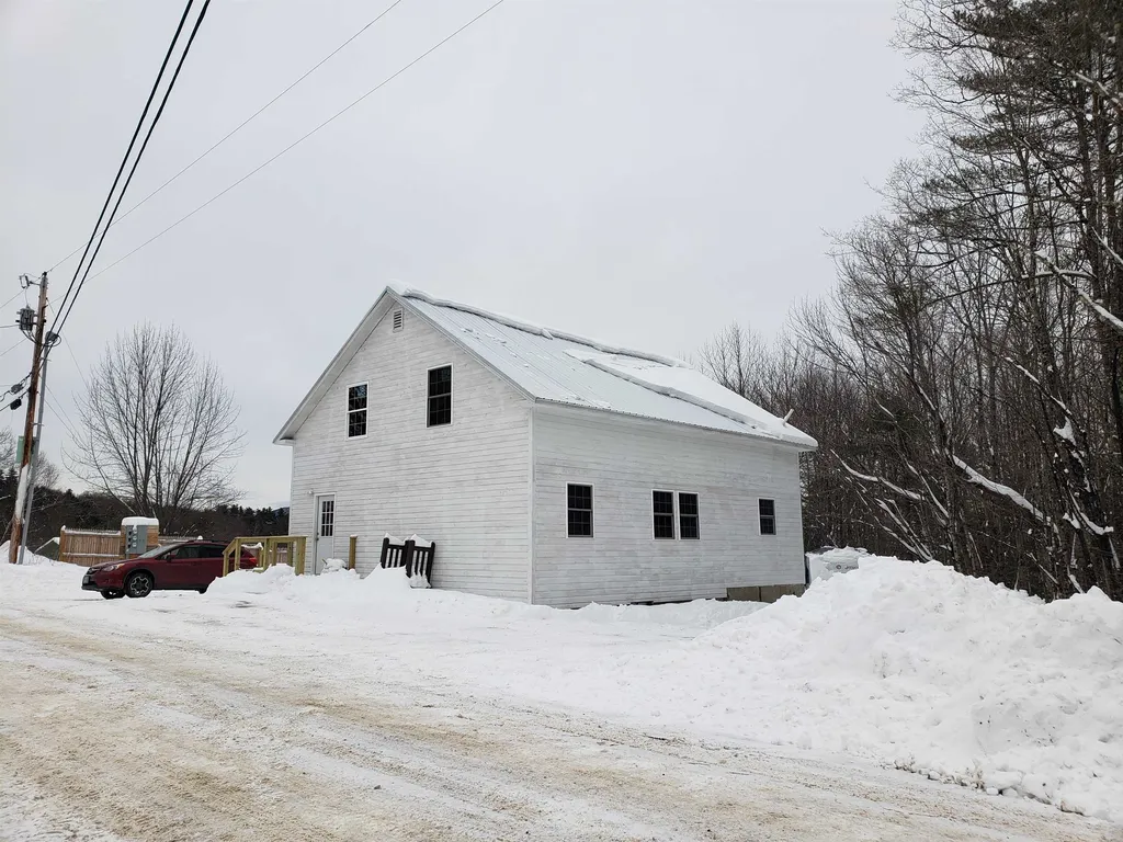 21 Granite Hill Road Wilmot NH 03287