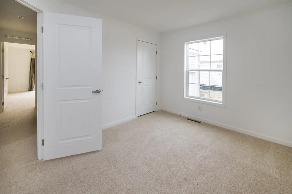17 Sharon Way Fremont NH 03044