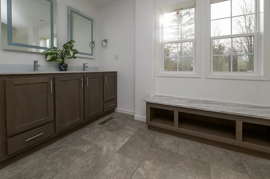 17 Sharon Way Fremont NH 03044
