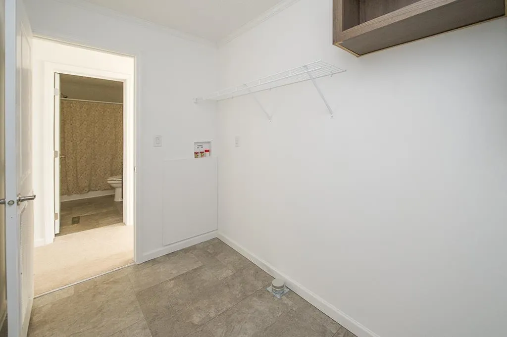 17 Sharon Way Fremont NH 03044