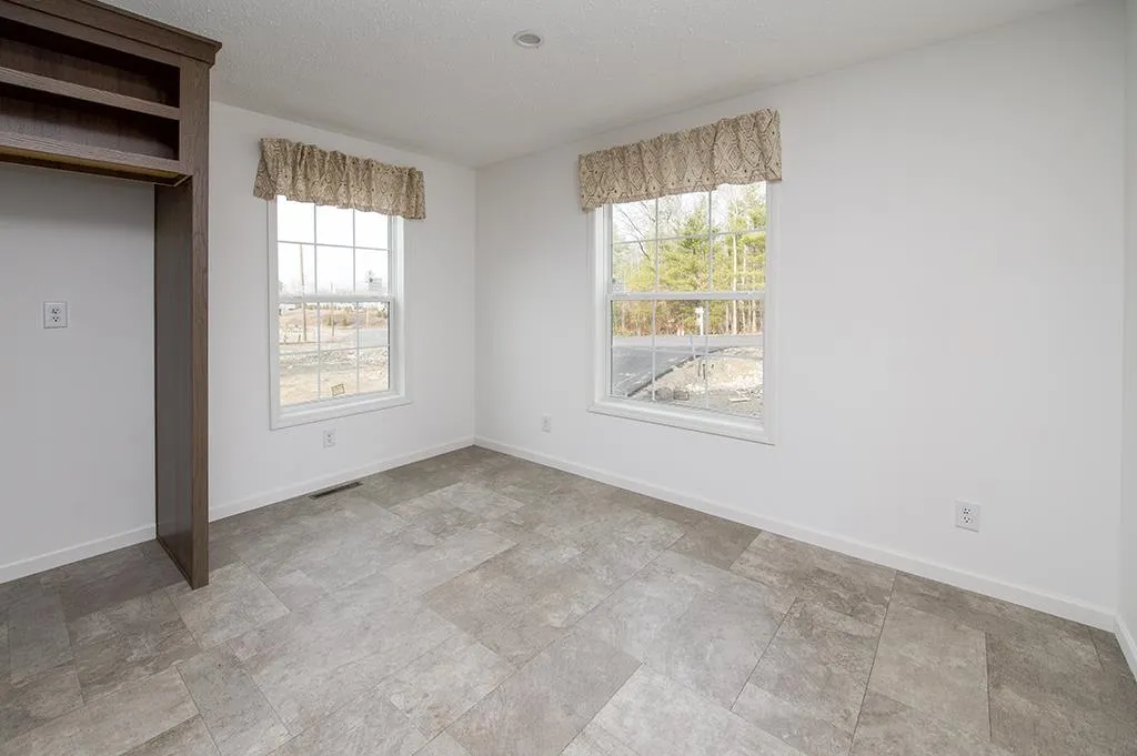 17 Sharon Way Fremont NH 03044