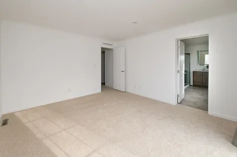 17 Sharon Way Fremont NH 03044