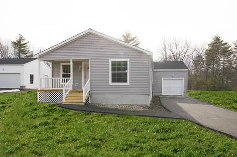 17 Sharon Way Fremont NH 03044