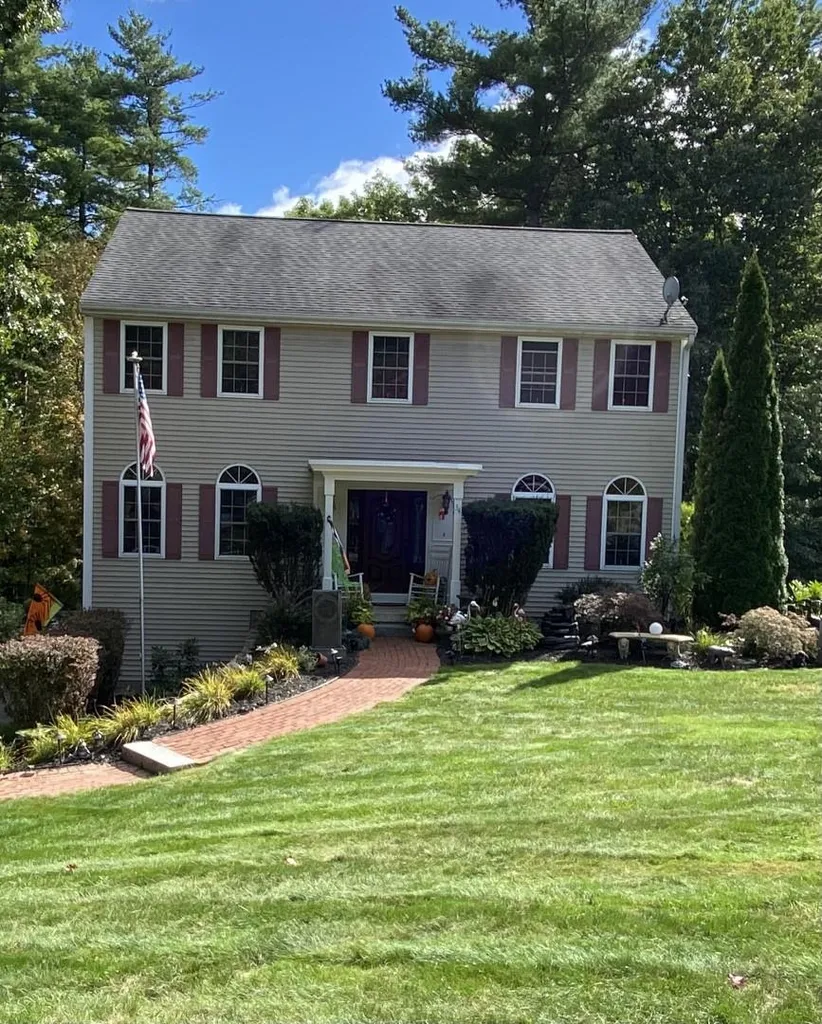 34 Trent Road Hooksett NH 03106