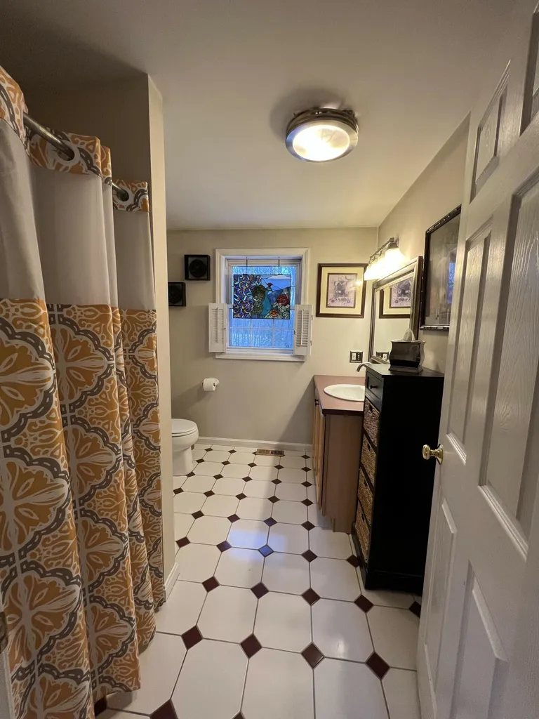 34 Trent Road Hooksett NH 03106