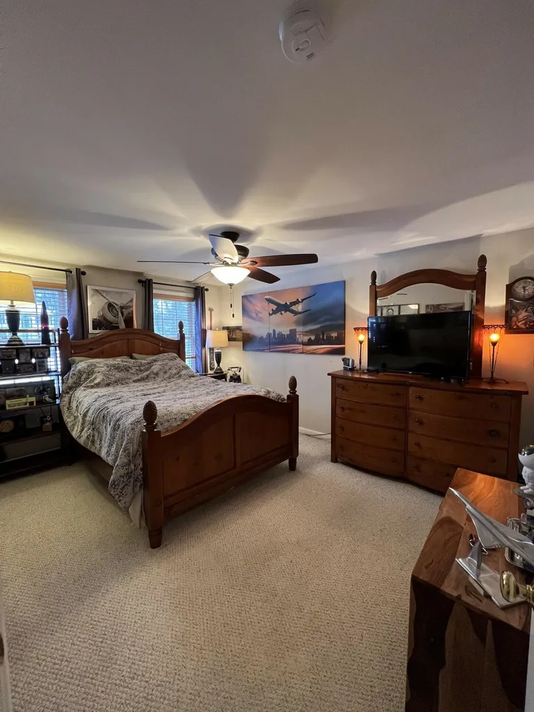 34 Trent Road Hooksett NH 03106