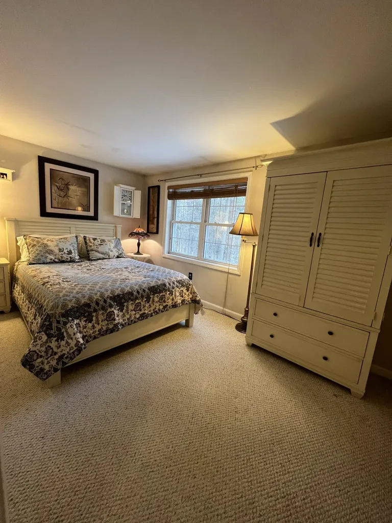 34 Trent Road Hooksett NH 03106
