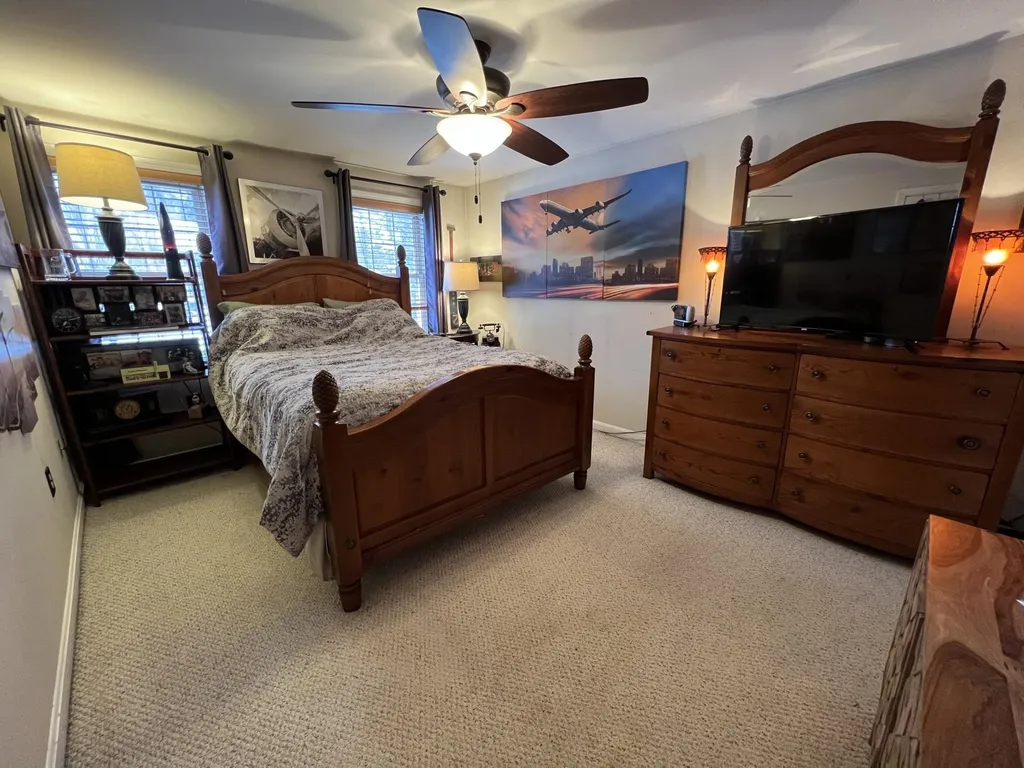 34 Trent Road Hooksett NH 03106