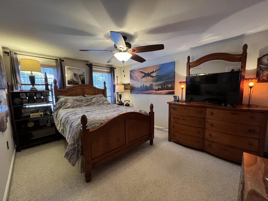 34 Trent Road Hooksett NH 03106