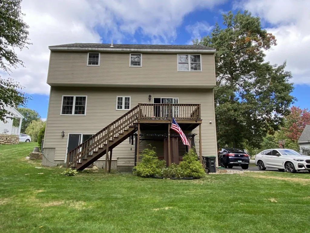 34 Trent Road Hooksett NH 03106