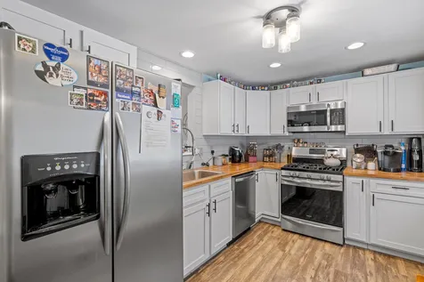 62 Collins Landing Road Weare NH 03281