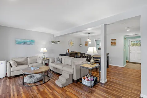 62 Collins Landing Road Weare NH 03281