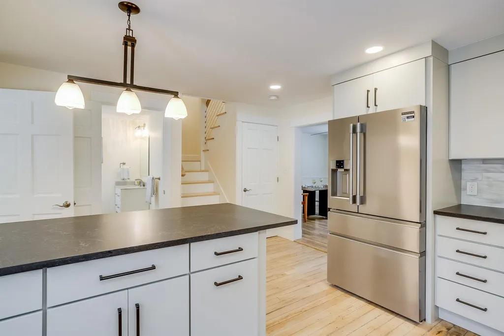 13 Cedar Street Newmarket NH 03857