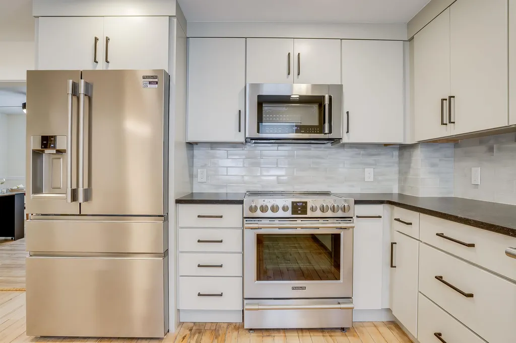 13 Cedar Street Newmarket NH 03857