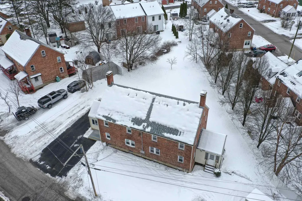 13 Cedar Street Newmarket NH 03857