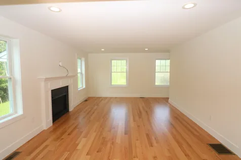 4 Bryson Lane Lee NH 03861