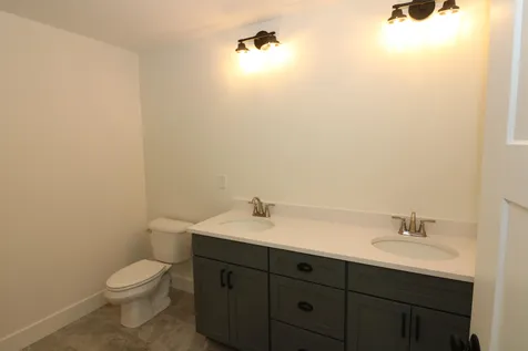 4 Bryson Lane Lee NH 03861