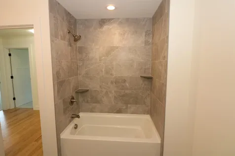 4 Bryson Lane Lee NH 03861