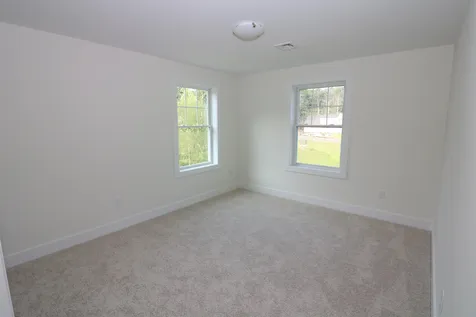 4 Bryson Lane Lee NH 03861