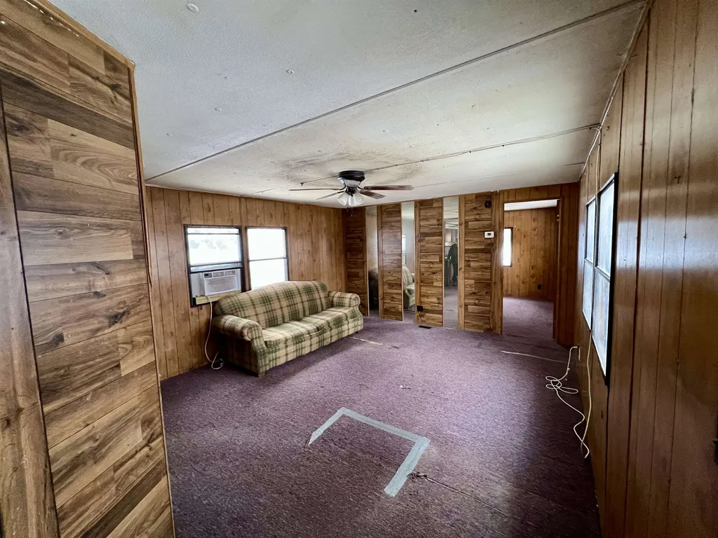 25 Holiday Lane Belmont NH 03220