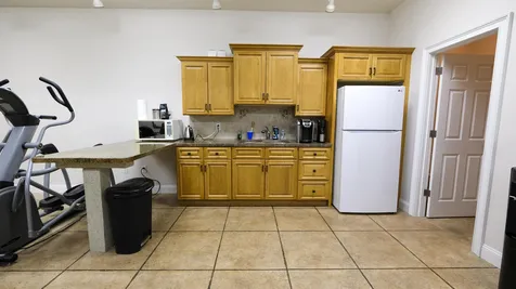 2 Red Oak Drive Plaistow NH 03865