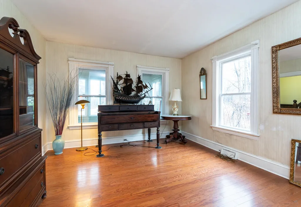 37 Johnson Street Milford NH 03055