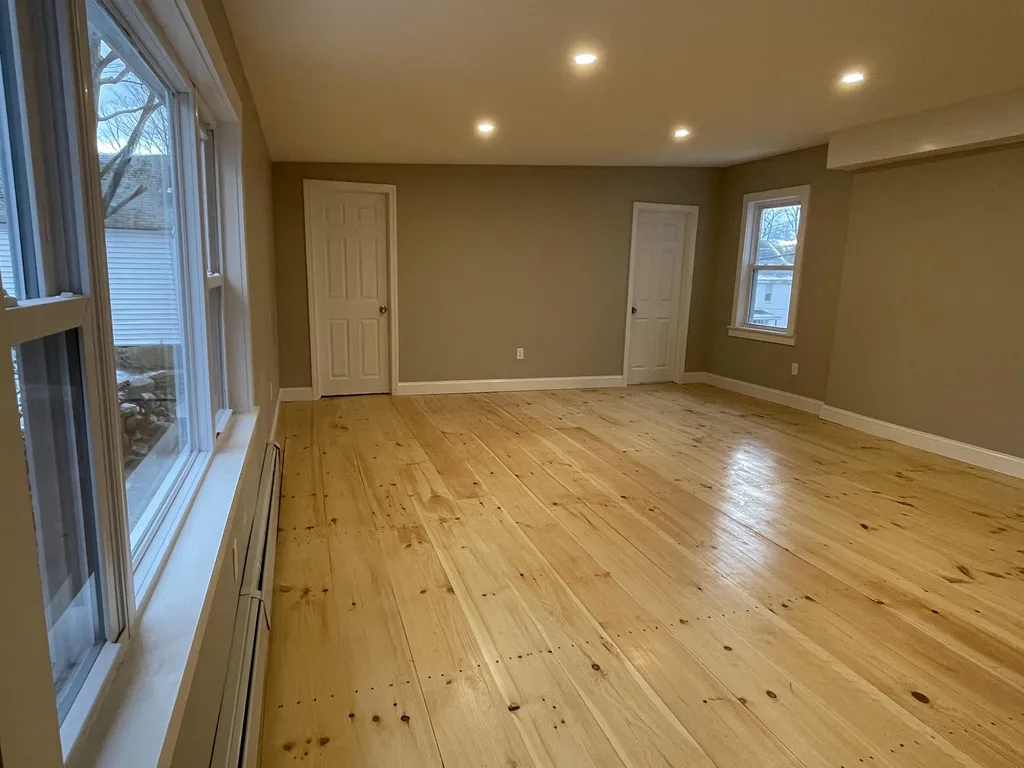 130 South Street Milford NH 03055