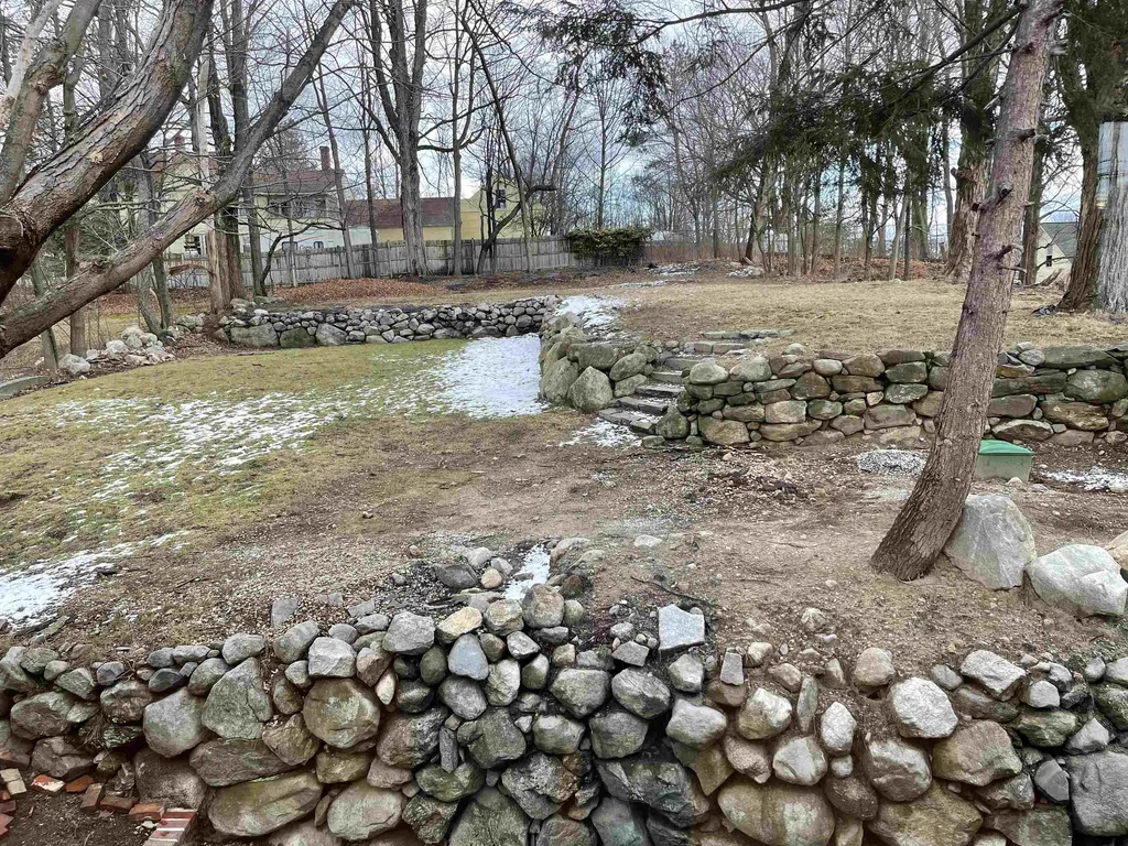 130 South Street Milford NH 03055