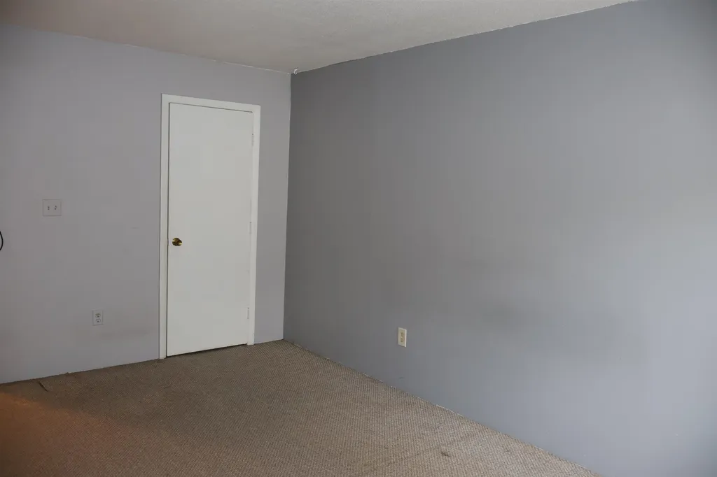 124 Mammoth Road Hooksett NH 03106