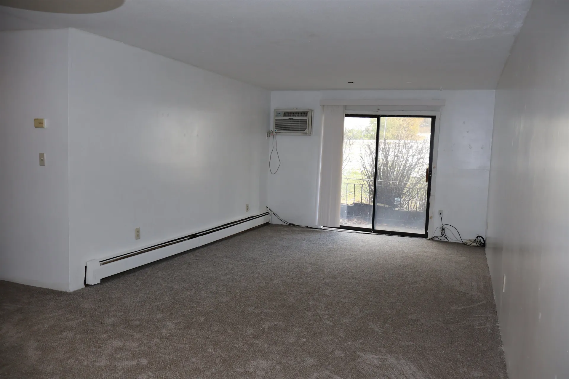 124 Mammoth Road Hooksett NH 03106