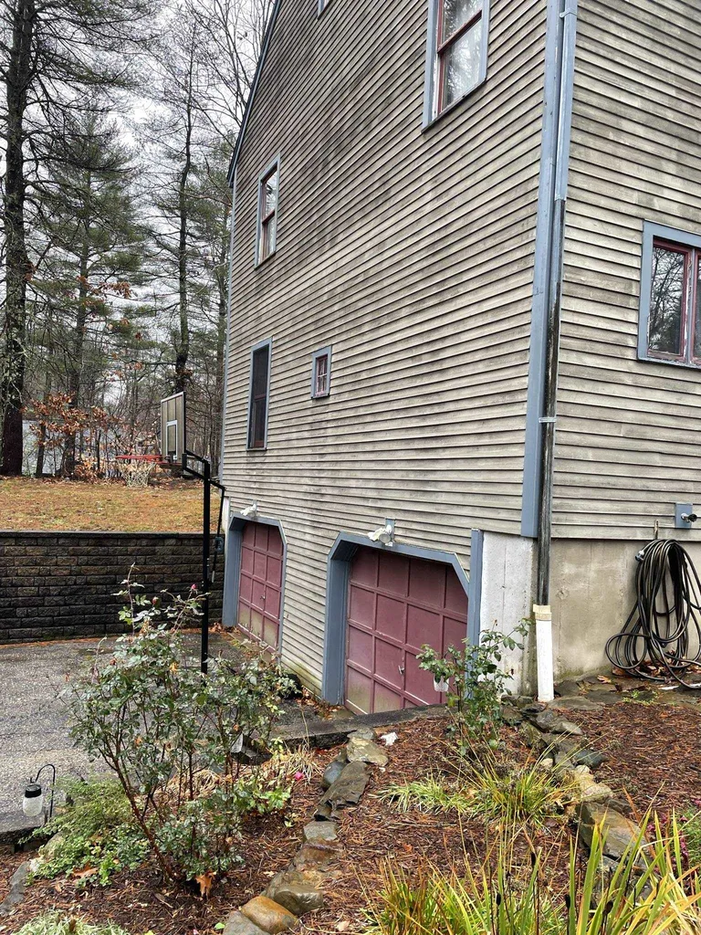 53 Moharimet Drive Madbury NH 03823