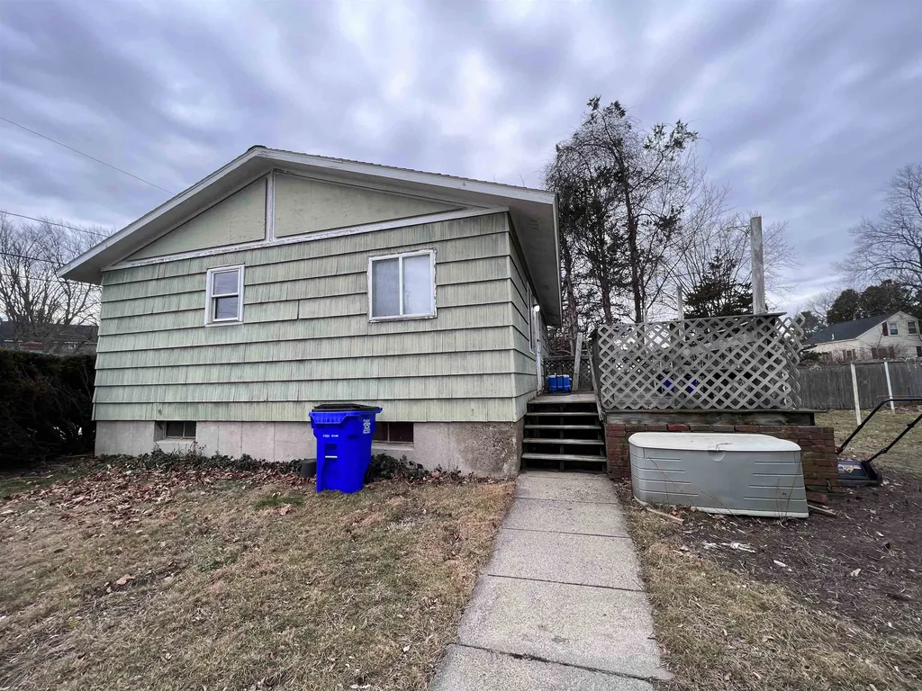 37 Clover Street Exeter NH 03833