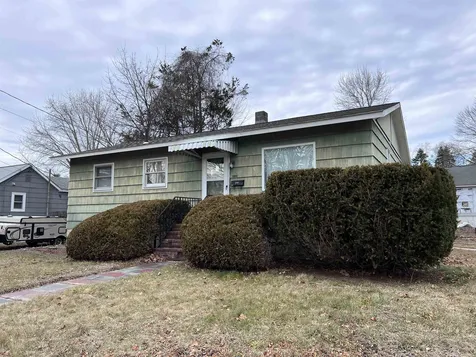 37 Clover Street Exeter NH 03833