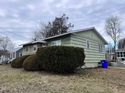 37 Clover Street Exeter NH 03833