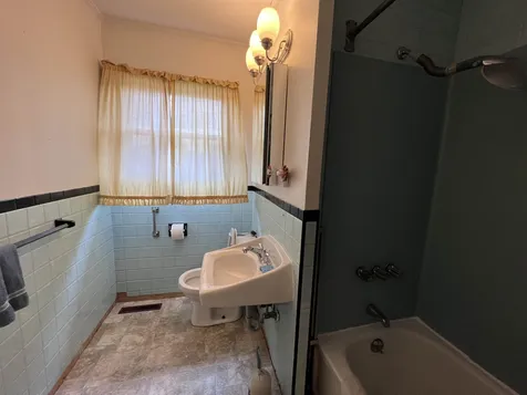 37 Clover Street Exeter NH 03833