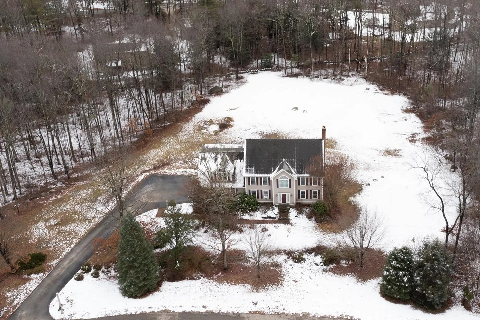 32 Ryan Road Auburn NH 03032