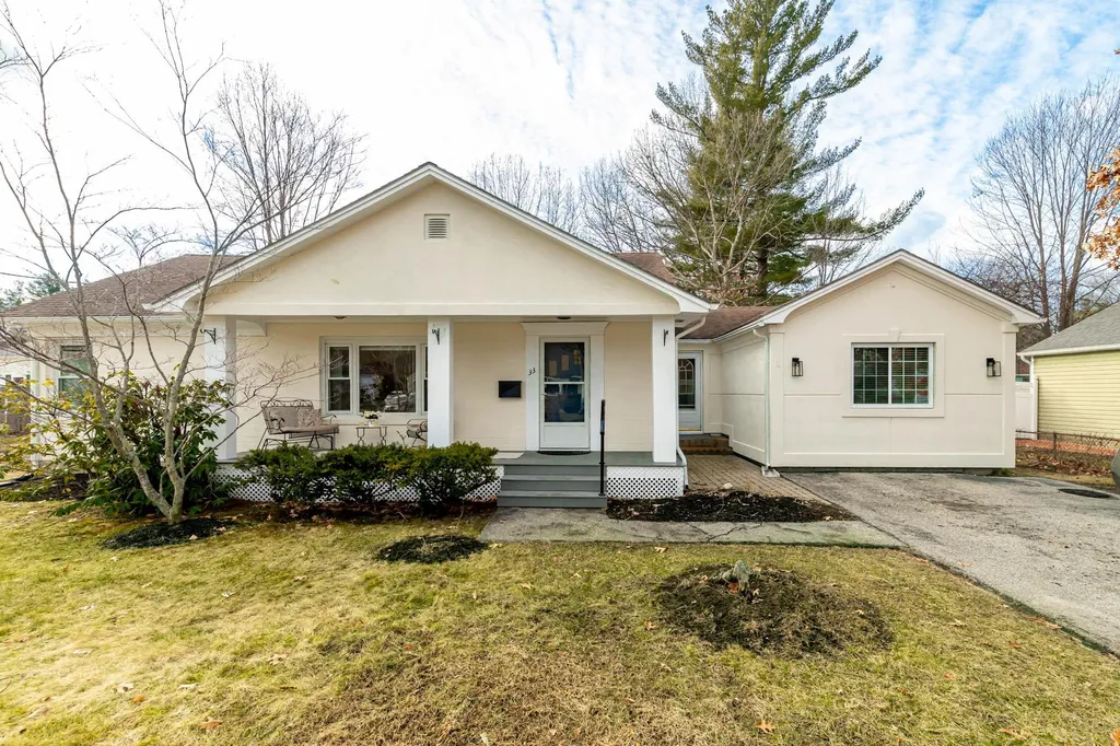 33 Plummer Road Bedford NH 03110
