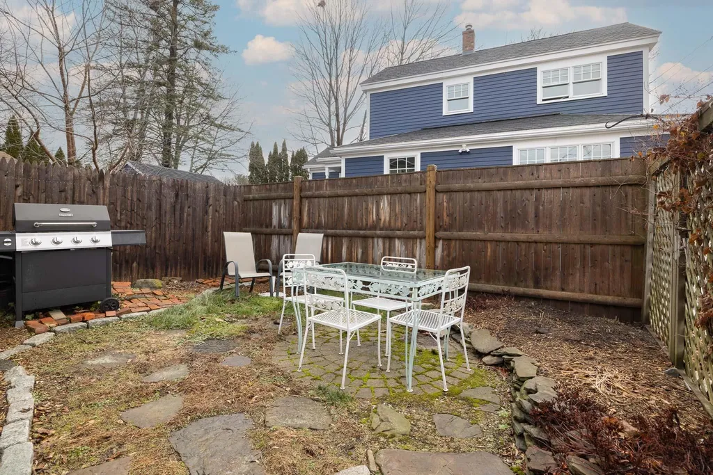 192 New Castle Avenue Portsmouth NH 03801