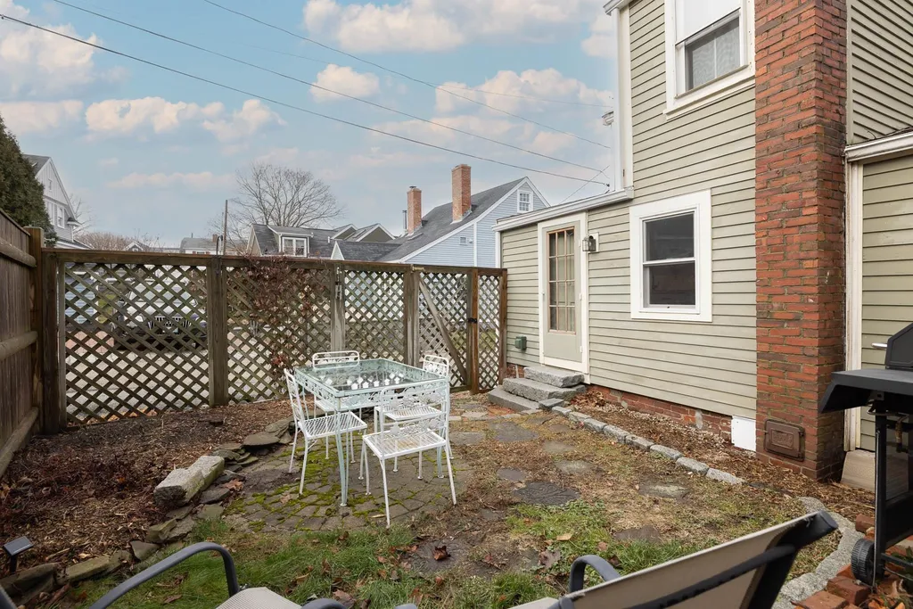 192 New Castle Avenue Portsmouth NH 03801
