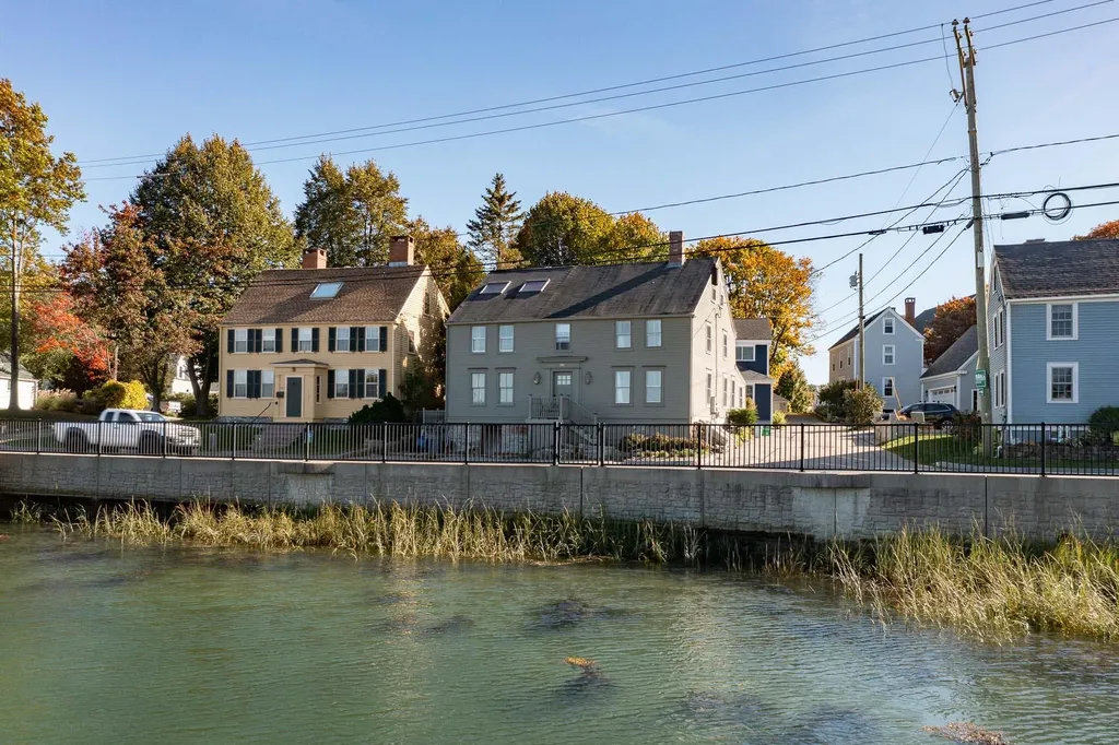 192 New Castle Avenue Portsmouth NH 03801