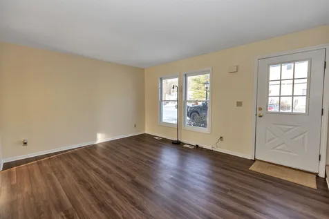 66 Preston Street Hillsborough NH 03244