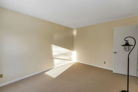 66 Preston Street Hillsborough NH 03244