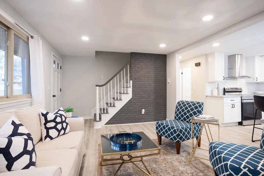 85 Maple Street Somersworth NH 03878