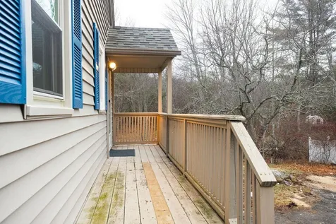 85 Maple Street Somersworth NH 03878