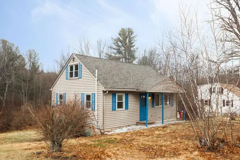 85 Maple Street Somersworth NH 03878