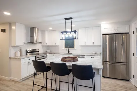 85 Maple Street Somersworth NH 03878