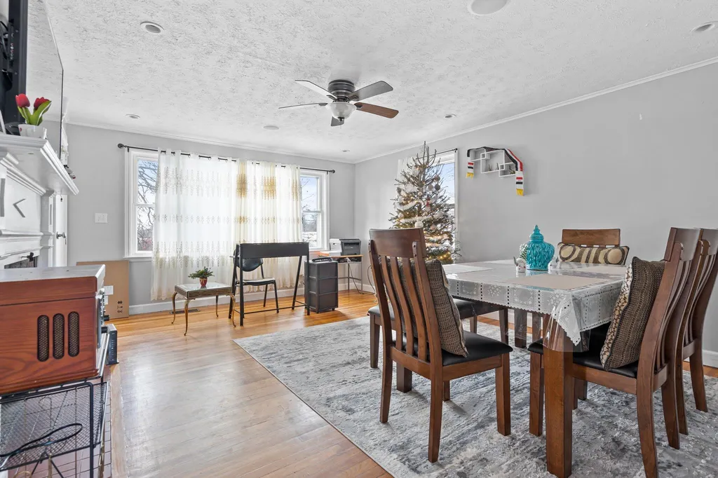 414 S Mammoth Road Manchester NH 03109